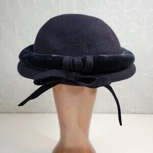 Vintage Ohrbachs Oval Room Womens Hat Black Velvet Bow Detail Evening Cocktail